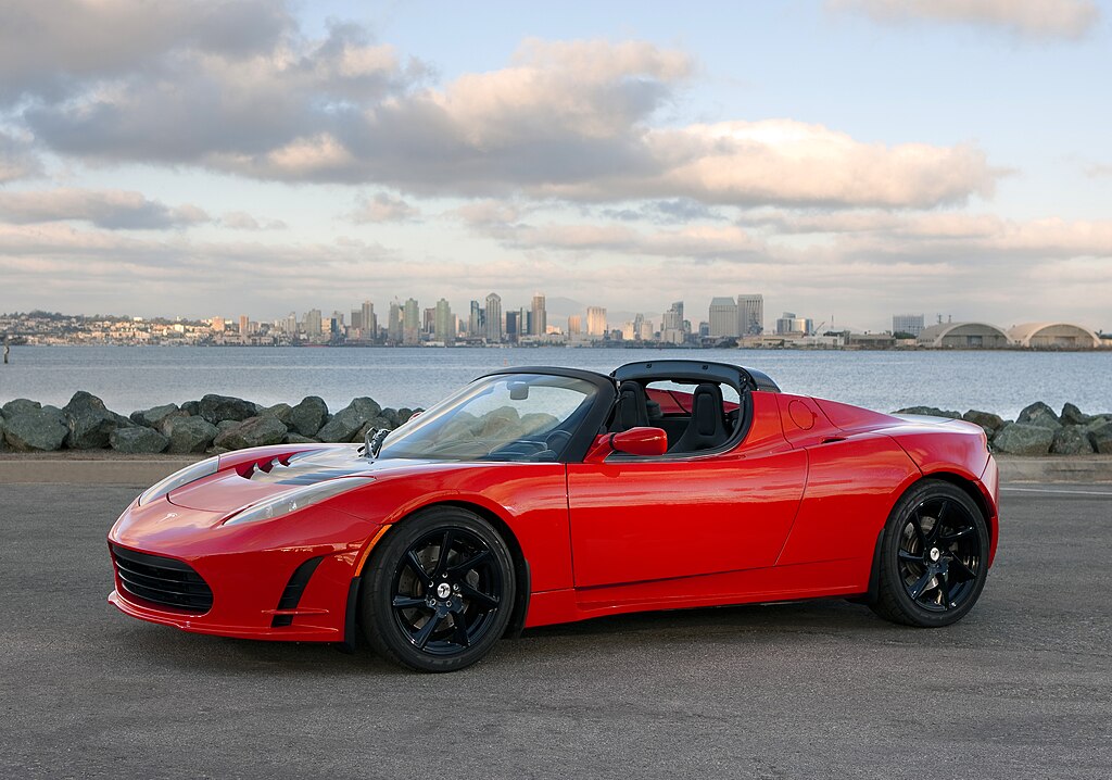पहली commercial electric sports car जिसने सबको चौंकाया